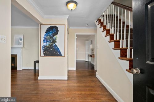 1030 26th St, Arlington VA  22202-2144 exterior