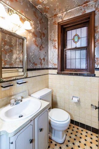 6619 Bancroft Ave, Saint Louis MO 63109-1204 exterior