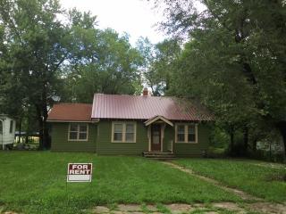 202 Colorado St, Windsor MO  65360-1418 exterior