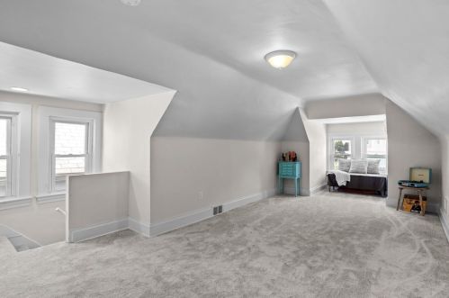 309 Mckinley Ave, Pittsburgh PA  15202-2811 exterior