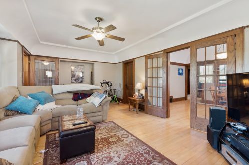 556 61, Milwaukee WI 53213-4166 exterior