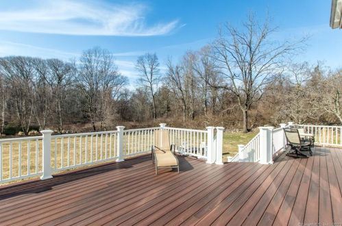 215 Belden Hl Rd, Wilton CT 06897-2916 exterior