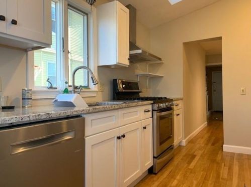 112 4th St, Providence RI  02906-2804 exterior