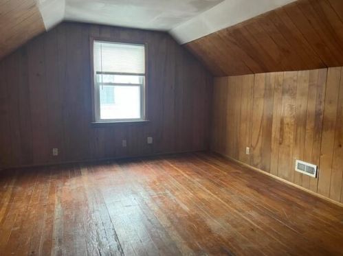 4033 39th St, Milwaukee WI  53216-1640 exterior