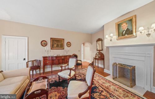 126 Fairfax St, Alexandria VA 22314-3331 exterior