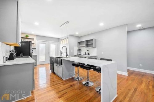 992 Beckwith St, Atlanta GA 30314-4113 exterior