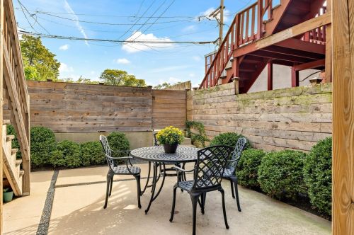 903 Loomis St, Chicago IL 60827-6103 exterior