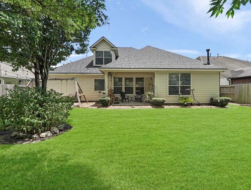 17415 Rainer Vly Ln, Humble TX 77346-8249 exterior