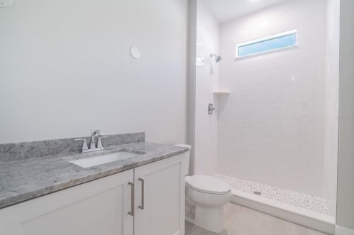 802 Alfred St, Tampa FL 33603-5405 exterior