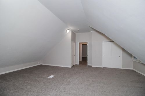 4608 39th St, Milwaukee WI  53209-5860 exterior