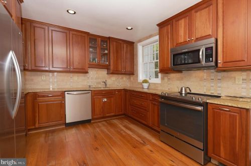 827 Royal St, Alexandria VA  22314-4340 exterior