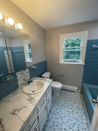 169 Dartmouth Rd, Manchester CT 06040-6616 exterior