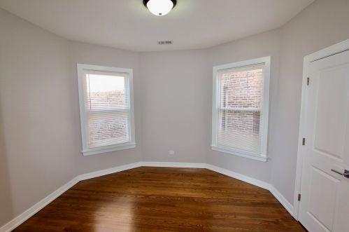 6942 Indiana Ave, Chicago IL 60637-4509 exterior