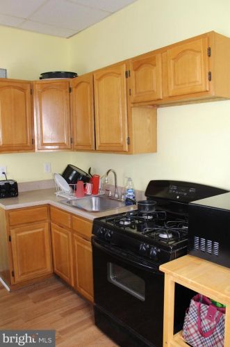 6705 Glenloch St, Philadelphia PA 19135-2224 exterior