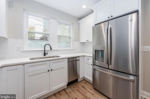 1621 10th St, Philadelphia PA 19148-1132 exterior