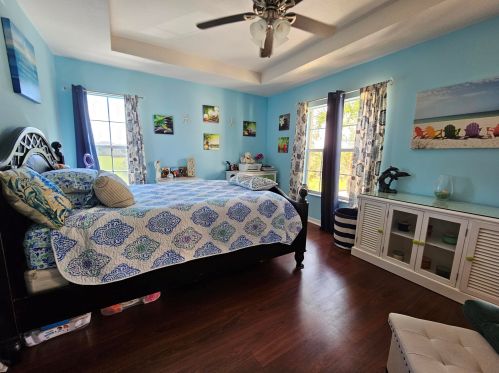 2125 Glen Ridge Dr, Fort Pierce FL  34952-8023 exterior