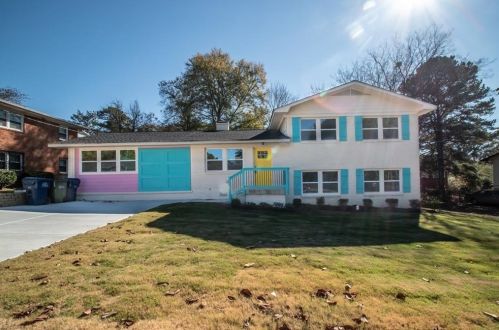 4000 Adamsville Dr, Atlanta GA  30331-3826 exterior