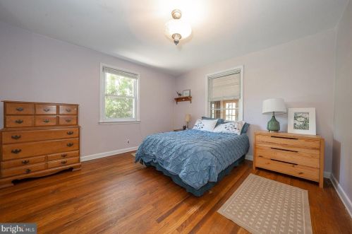 306 Pritchard Ln, Media PA 19086-6104 exterior