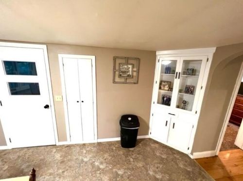 504 Abbey St, Meskegon MI 49442-2108 exterior