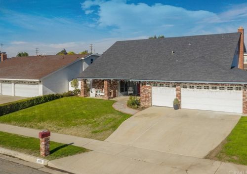 423 Cienaga Dr, Fullerton CA 92835-1103 exterior