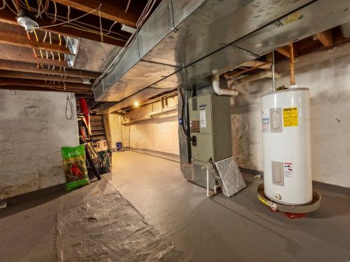 2724 Rutger St, Saint Louis MO 63104-1932 exterior