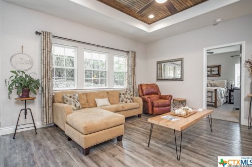 1133 Overbrook Ln, Spring Branch TX 78070-5363 exterior