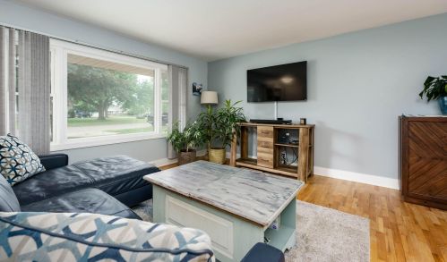 2019 Bloomfield Ave, Kalamazoo MI 49001-5212 exterior