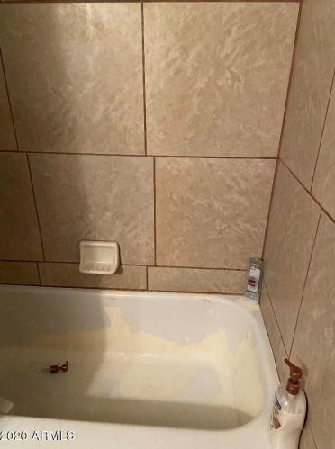 8219 34th Ave, Phoenix AZ 85053-5612 exterior