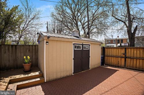 418 Fayette St, Alexandria VA 22314-2228 exterior