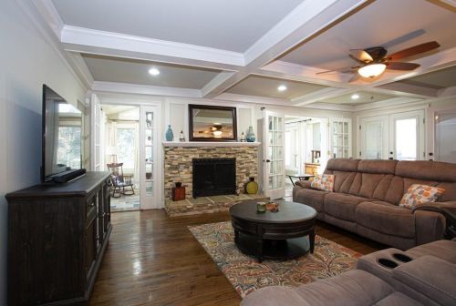 1401 Council Blf Dr, Atlanta GA 30345-4133 exterior