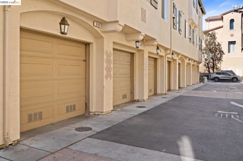 88 Parc Pl Dr, Milpitas CA 95035-3848 exterior