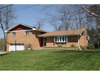 201 Pinecrest Dr, Pittsburgh PA  15237-3652 exterior