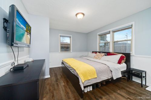 1300 Hosmer, Joliet IL 60435-4007 exterior