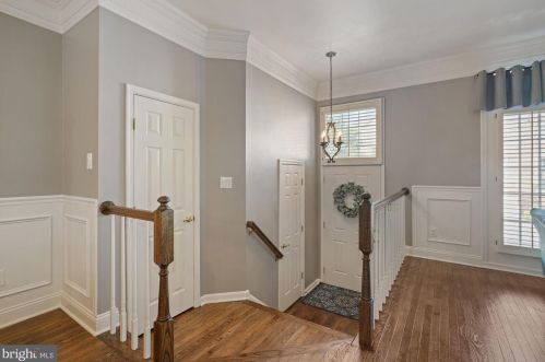 6607 Thurlton Dr, Alexandria, VA 22315-2649