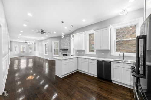 1872 Millard Ave, Chicago IL 60629-4349 exterior