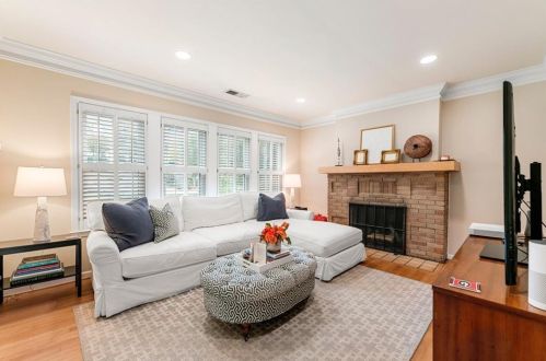 1348 Berwick Ave, Atlanta GA  30306-3219 exterior