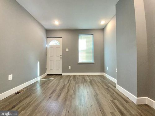 1922 Marshall St, Philadelphia PA  19122-2111 exterior