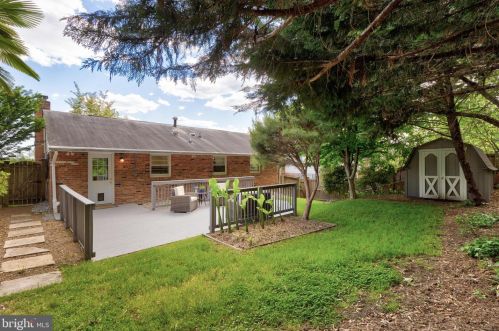 817 31st St, Arlington, VA 22202-2318