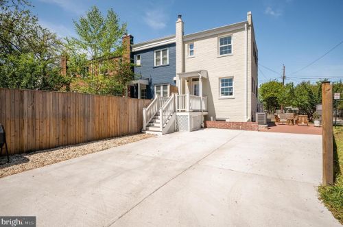 21 Clifford Ave, Alexandria VA  22305-2702 exterior