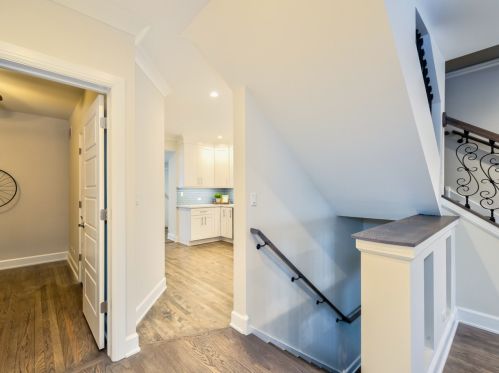 7933 Cressett Dr, Chicago IL 60707-1346 exterior