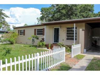 5616 Pecos St, Orlando FL  32807-1524 exterior