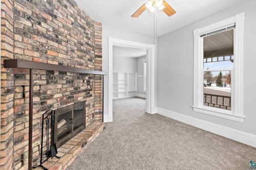 4729 Mcculloch St, Duluth MN 55804-1933 exterior