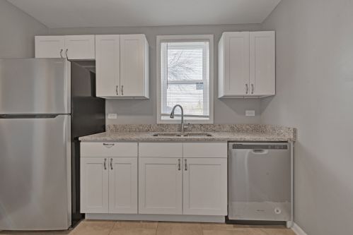 937 123rd St, Chicago IL 60827-5723 exterior