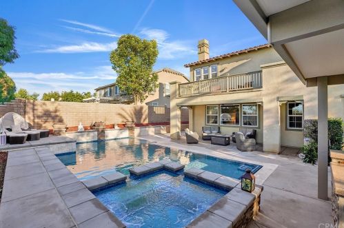 12612 Sierra Creek Dr, Riverside CA 92503-8453 exterior