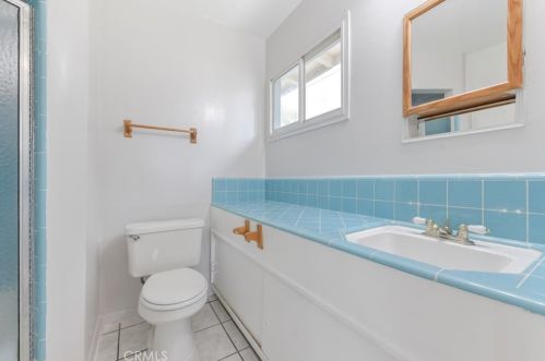 2106 Carol Dr, Fullerton CA 92833-3010 exterior