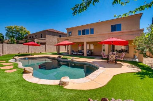 2426 Barbie Ln, Phoenix AZ 85085-5004 exterior