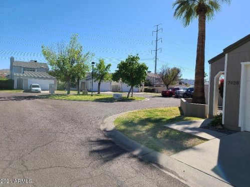 7028 41 St, Phoenix AZ 85044-6799 exterior