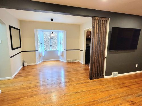 610 Maytide St, Pittsburgh PA  15227-1732 exterior