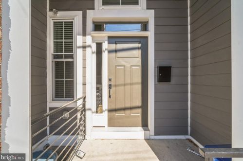 220 Fountain St, Philadelphia PA  19128-4508 exterior