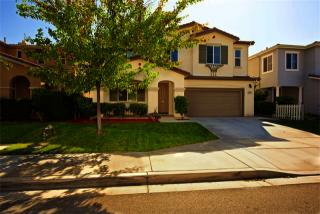 4014 Lake Circle Dr, Fallbrook CA  92028-7882 exterior